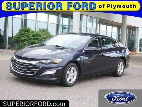 Used 2022 Chevrolet Malibu LS w/ Driver Confidence Package II FWD image 1