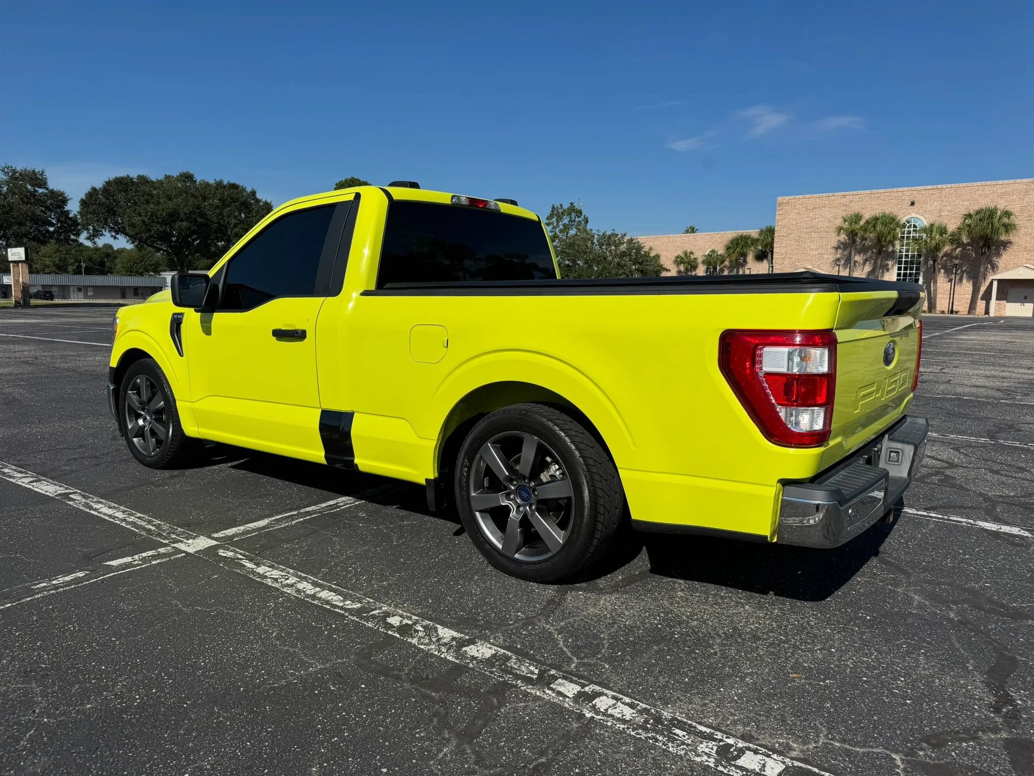 Used 2022 Ford F150 XL w/ Equipment Group 101A High RWD image 8
