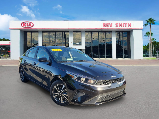 Certified 2024 Kia Forte LXS w/ LXS Technology Package FWD image 1