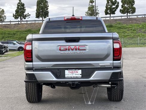 New 2026 GMC Canyon Elevation image 4