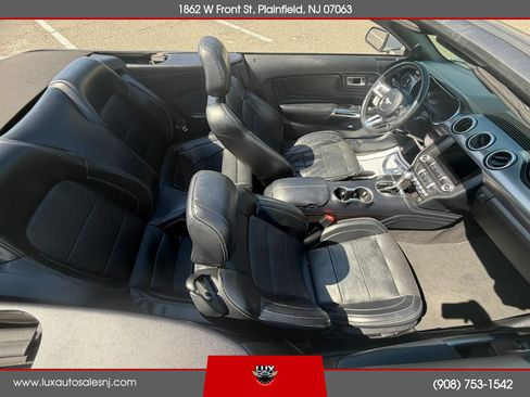 Used 2019 Ford Mustang Premium w/ Equipment Group 201A RWD image 44