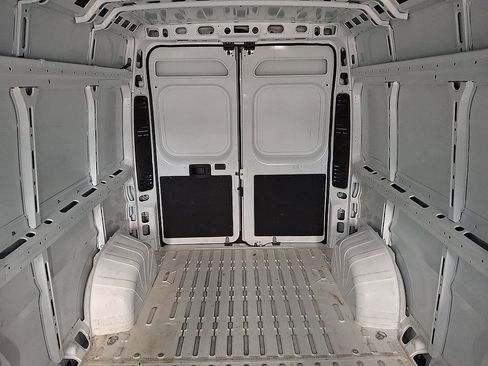 Used 2026 RAM ProMaster 2500 w/ Convenience Group FWD image 13