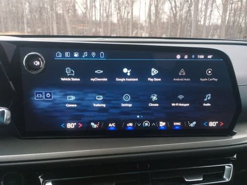 Used 2026 Chevrolet Traverse LT image 21