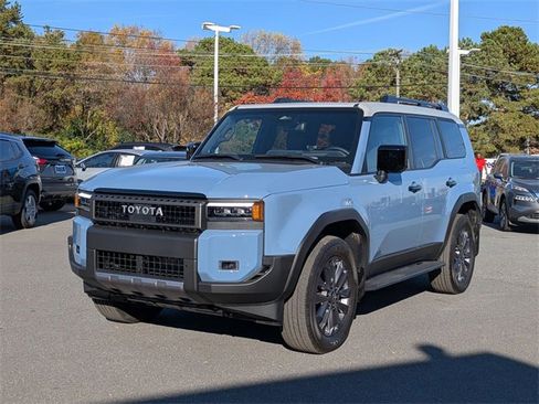 Used 2025 Toyota Land Cruiser w/ Premium Package image 7