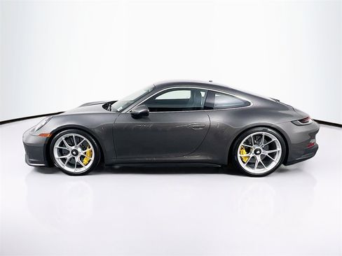 Certified 2022 Porsche 911 GT3 image 2