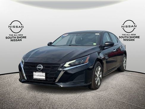 Used 2025 Nissan Altima 2.5 S FWD image 4