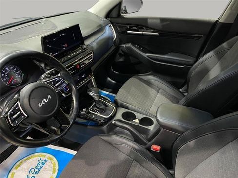 Used 2022 Kia Seltos Nightfall Edition AWD/4WD image 10