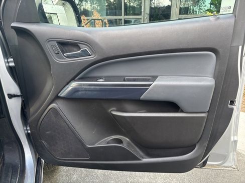 Used 2016 Chevrolet Colorado Z71 image 25