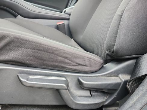 Used 2016 Honda HR-V LX image 14