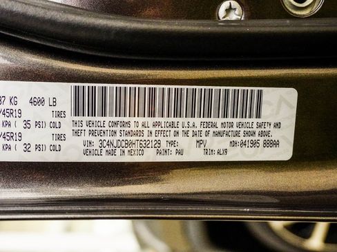 Used 2017 Jeep Compass Limited w/ Navigation Group image 41