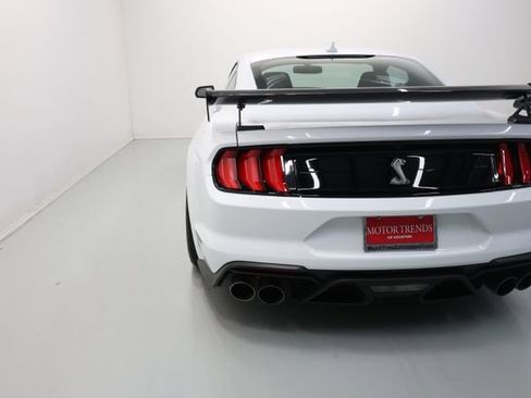 Used 2022 Ford Mustang Shelby GT500 w/ Carbon Fiber Track Pack RWD image 63