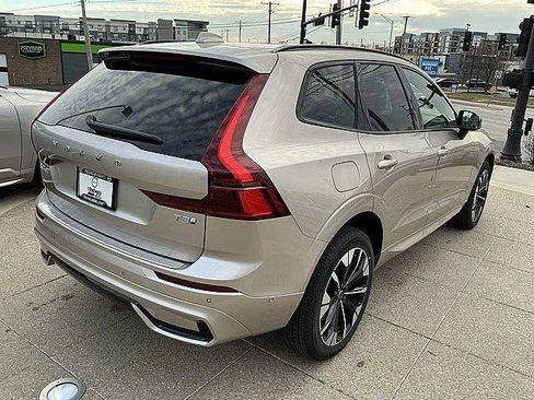 New 2026 Volvo XC60 T8 Plus w/ Protection Package Premier AWD/4WD image 6