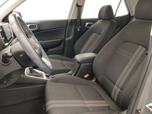 Used 2023 Hyundai Venue SEL w/ Cargo Package FWD image 17