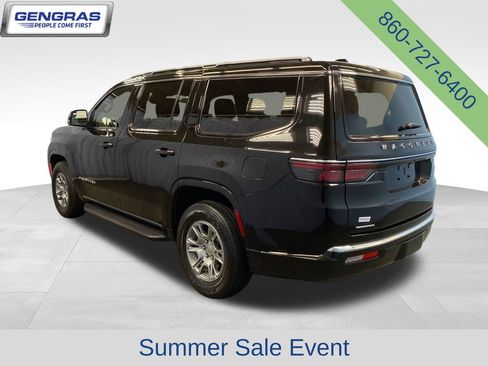 Used 2023 Jeep Wagoneer 4WD w/ Convenience Group I image 4