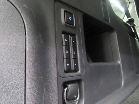 Used 2025 Ford Expedition Max Platinum w/ Platinum Ultimate Package AWD/4WD image 49