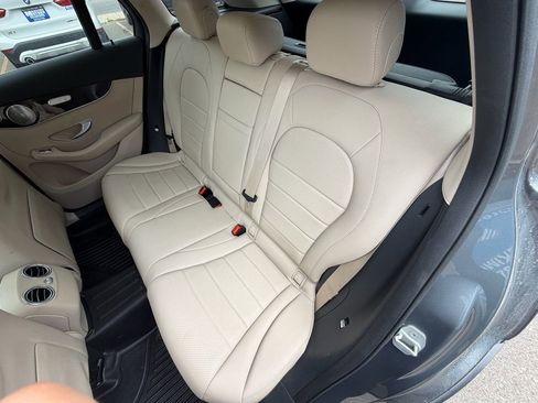Used 2016 Mercedes-Benz GLC 300 4MATIC image 13