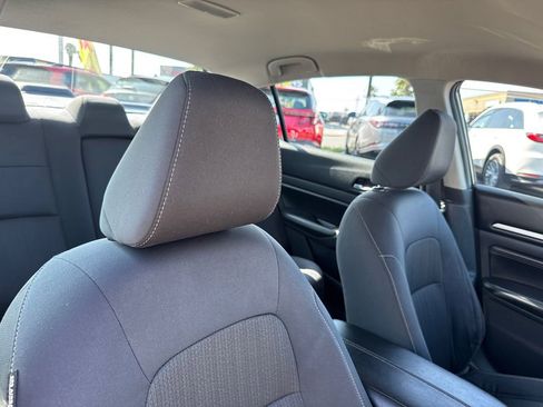 Used 2021 Nissan Altima 2.5 SV image 14