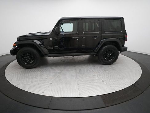 Used 2019 Jeep Wrangler Unlimited Sahara w/ Quick Order Package 24M Moab image 23