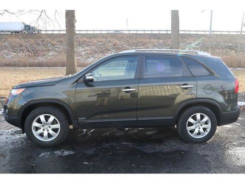 Used 2012 Kia Sorento LX w/ V6 Convenience Pkg image 4