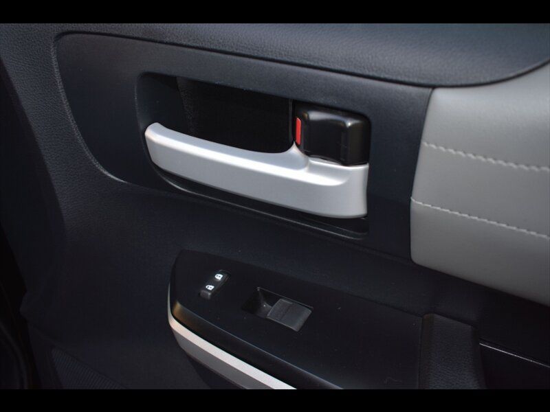 Used 2014 Toyota Tundra Limited RWD image 36