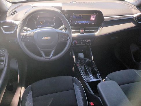 Certified 2025 Chevrolet TrailBlazer LT AWD/4WD image 28