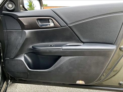 Used 2014 Honda Accord EX-L image 24