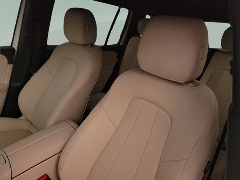 Certified 2026 Mercedes-Benz GLB 250 image 34