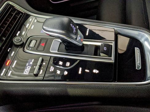 Used 2017 Porsche Panamera 4S w/ Premium Package Plus AWD/4WD image 22