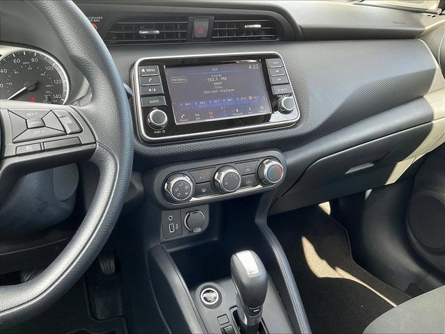 Certified 2025 Nissan Kicks Play S FWD image 11