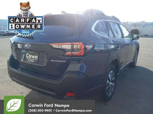 Used 2025 Subaru Outback Premium image 3