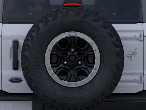 New 2025 Ford Bronco Badlands w/ Sasquatch Package image 24