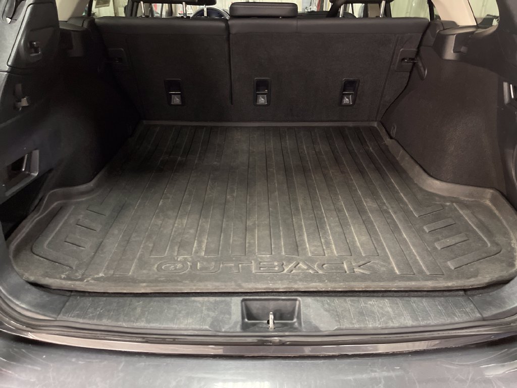 Used 2019 Subaru Outback 3.6R Limited AWD/4WD image 27