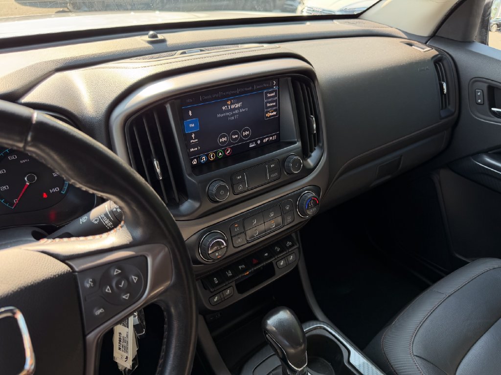 Used 2022 GMC Canyon AT4 w/ Driver Alert Package AWD/4WD image 21
