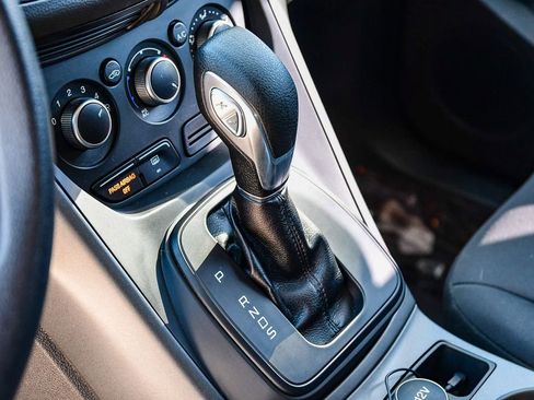 Used 2015 Ford Escape S image 22