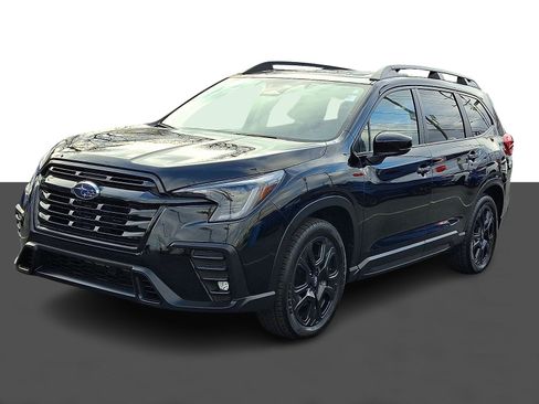 Used 2024 Subaru Ascent Onyx Edition image 3