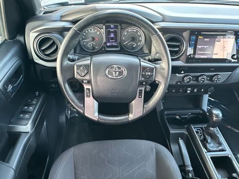 Used 2019 Toyota Tacoma 2WD Double Cab image 14