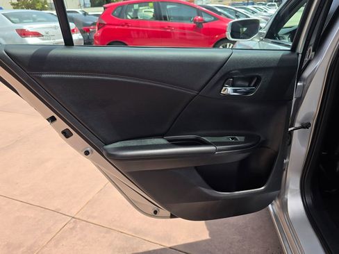 Used 2014 Honda Accord EX-L image 25