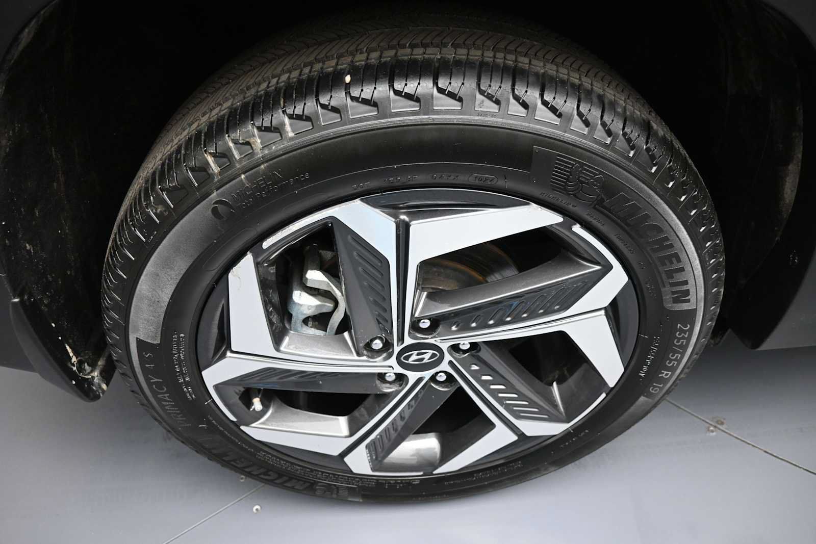 Used 2024 Hyundai Tucson Limited AWD/4WD image 12