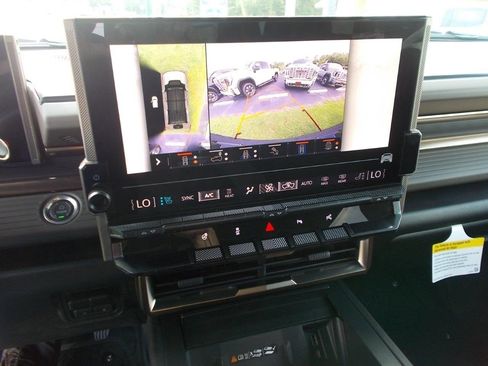 New 2025 GMC Hummer EV 2X image 19