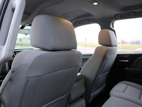 Used 2017 Chevrolet Silverado 1500 Custom w/ Custom Convenience Package image 15