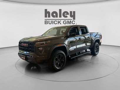 New 2025 GMC Canyon Elevation w/ Convenience Package