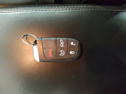 Used 2021 Jeep Grand Cherokee High Altitude image 32