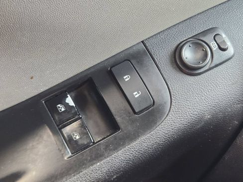 Used 2014 Chevrolet Camaro LS RWD image 29