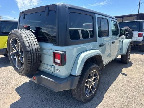 Used 2024 Jeep Wrangler Unlimited AWD/4WD image 5