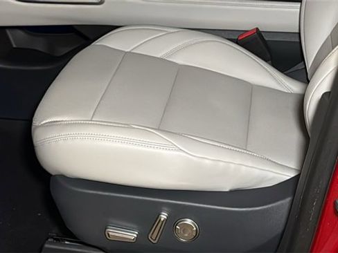 New 2026 Lincoln Nautilus Premier w/ Equipment Group 102A image 23