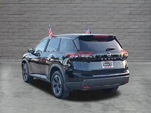 Used 2026 Nissan Rogue SV FWD image 9