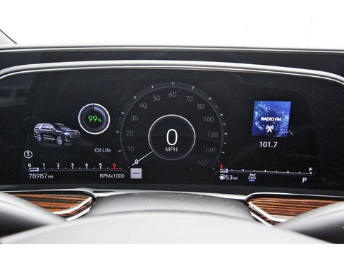 Used 2023 Cadillac Escalade Premium Luxury AWD/4WD image 14