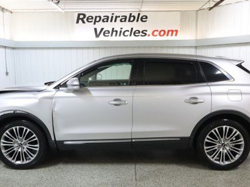 Used 2016 Lincoln MKX Reserve image 1