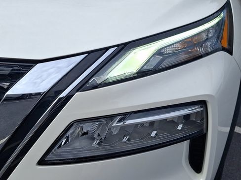 Certified 2023 Nissan Rogue SV AWD/4WD image 9