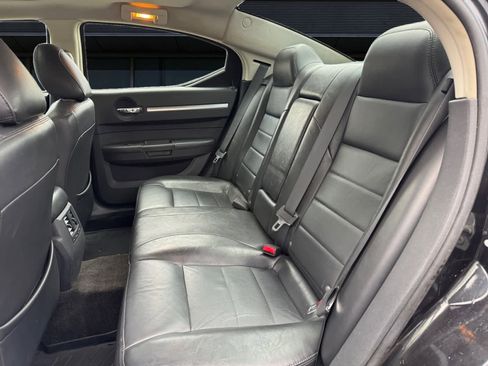 Used 2010 Dodge Charger SXT image 17